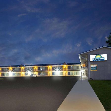 Days Inn By Wyndham Birch Run Zewnętrze zdjęcie