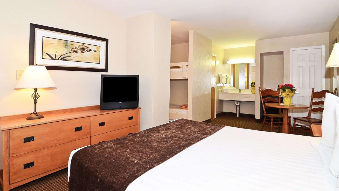 Days Inn By Wyndham Birch Run Zewnętrze zdjęcie
