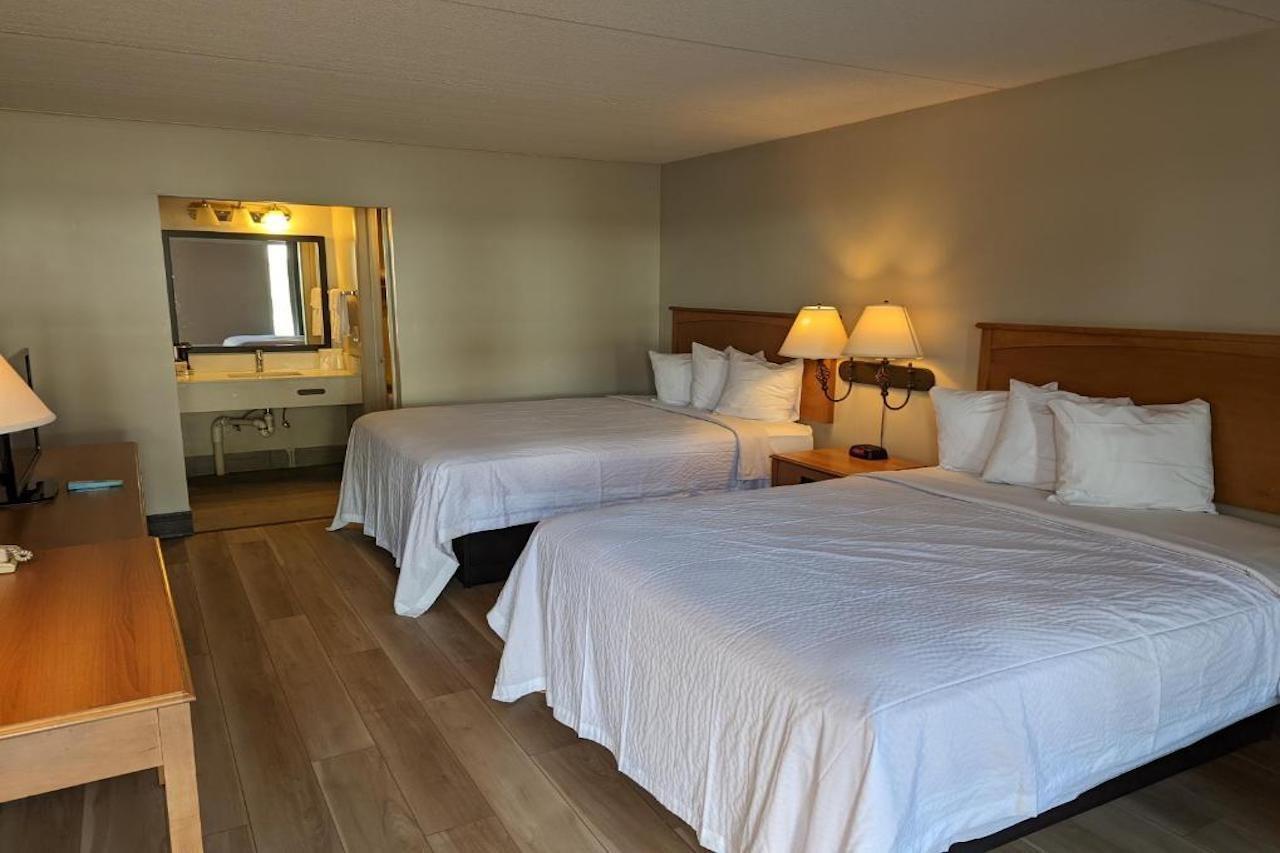 Days Inn By Wyndham Birch Run Zewnętrze zdjęcie
