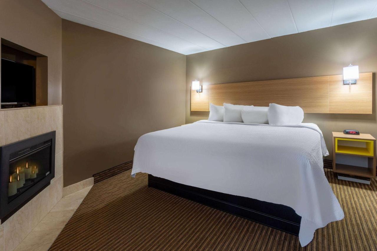 Days Inn By Wyndham Birch Run Zewnętrze zdjęcie