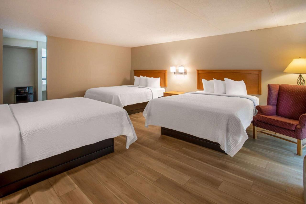 Days Inn By Wyndham Birch Run Zewnętrze zdjęcie
