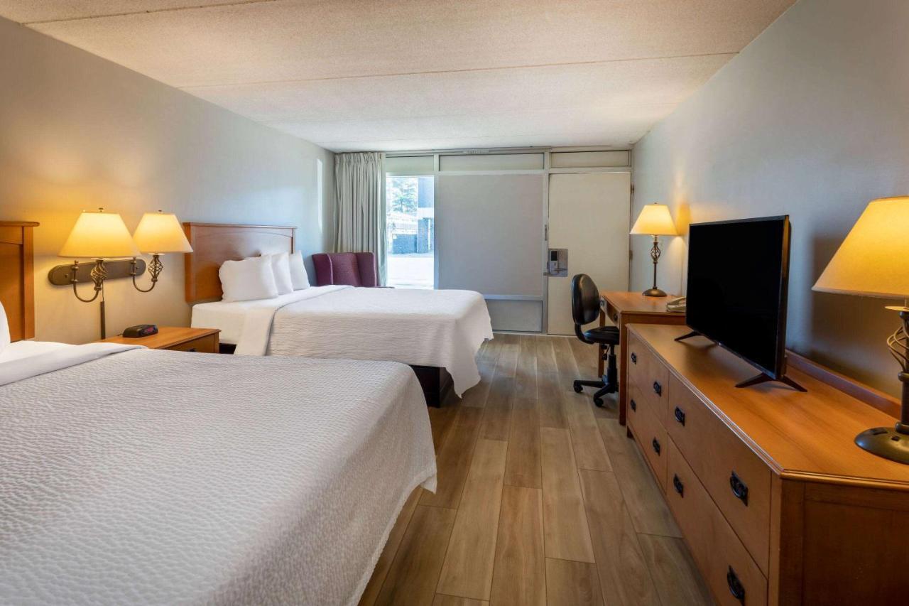 Days Inn By Wyndham Birch Run Zewnętrze zdjęcie